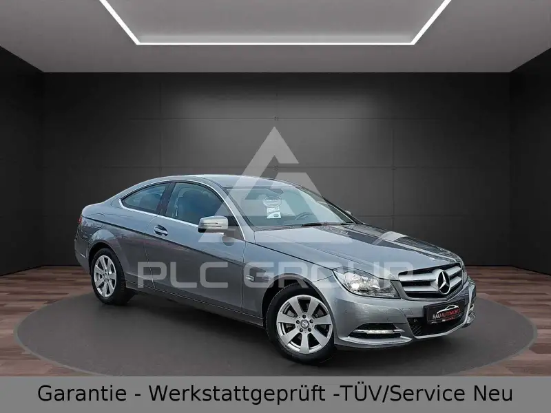 2011 Mercedes Benz C 220