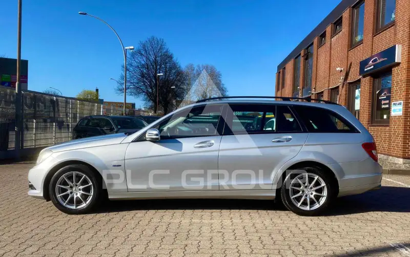 2011 Mercedes Benz C 220
