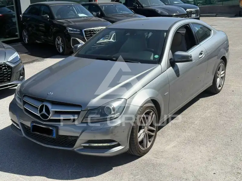 2011 Mercedes Benz C 220