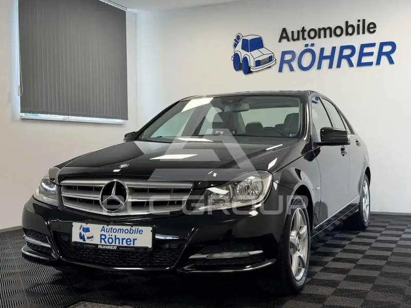 2011 Mercedes Benz C 220