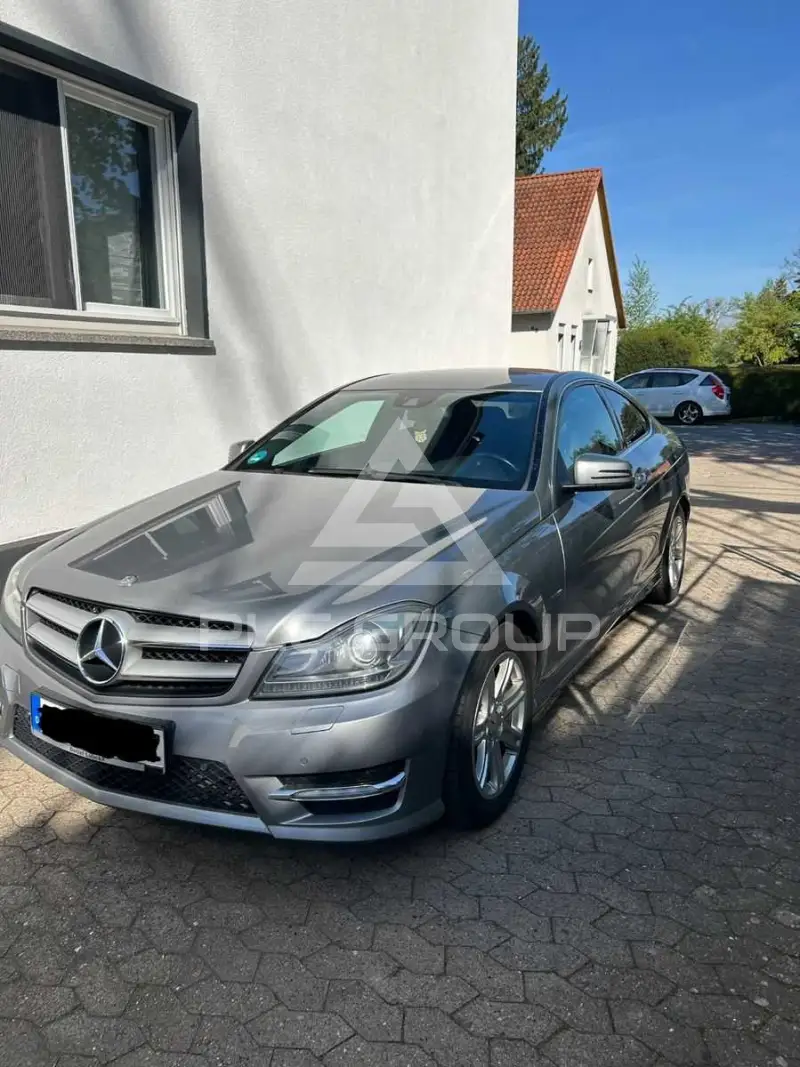 2011 Mercedes Benz C 220