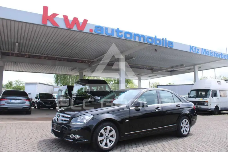 2011 Mercedes Benz C 220