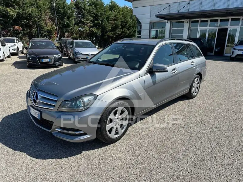 2011 Mercedes Benz C 220