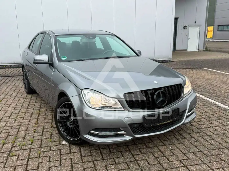 2011 Mercedes Benz C 220