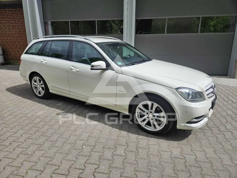 2011 Mercedes Benz C 220