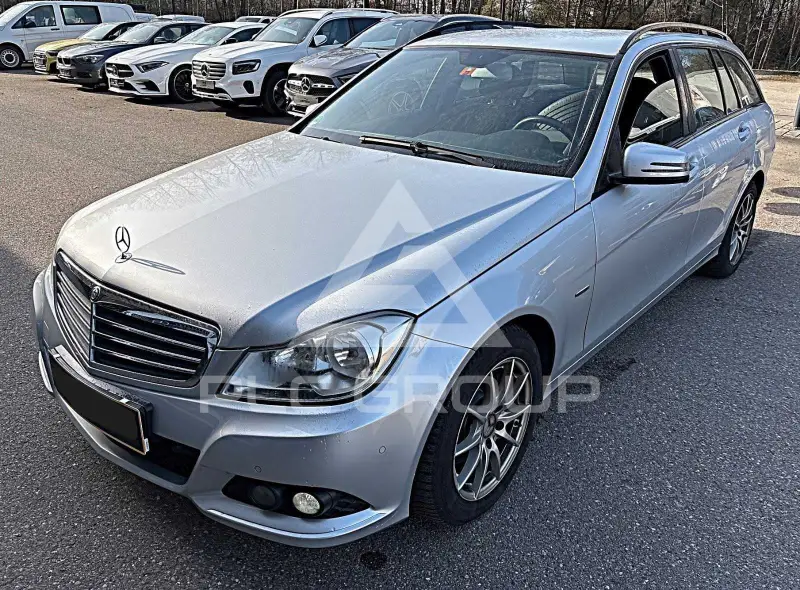 2011 Mercedes Benz C 220