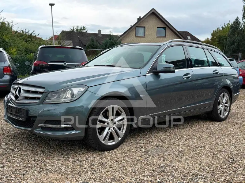 2011 Mercedes Benz C 220
