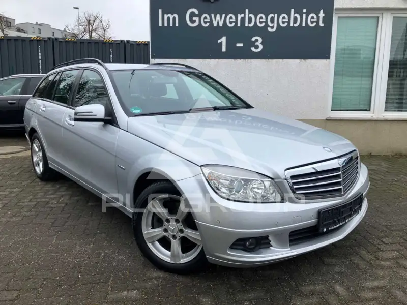 2011 Mercedes Benz C 220