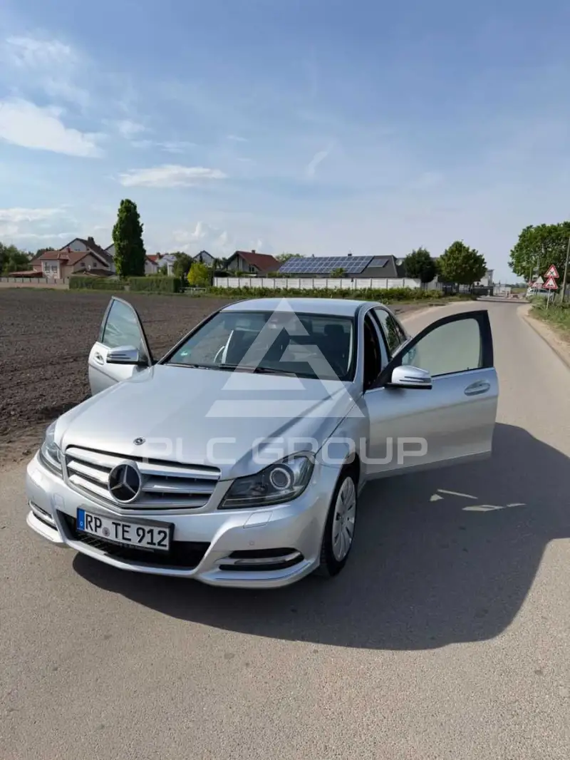 2011 Mercedes Benz C 220