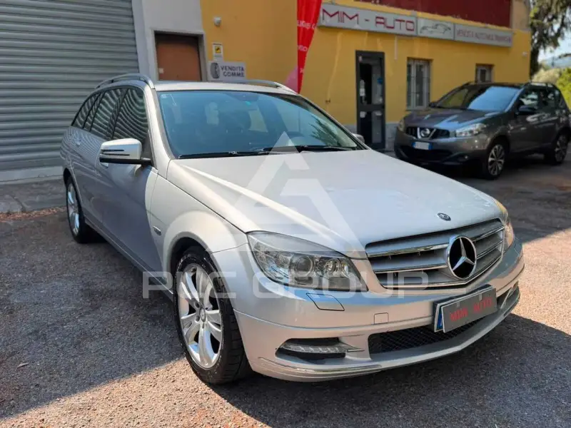 2011 Mercedes Benz C 220