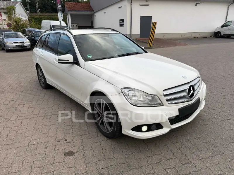 2011 Mercedes Benz C 220