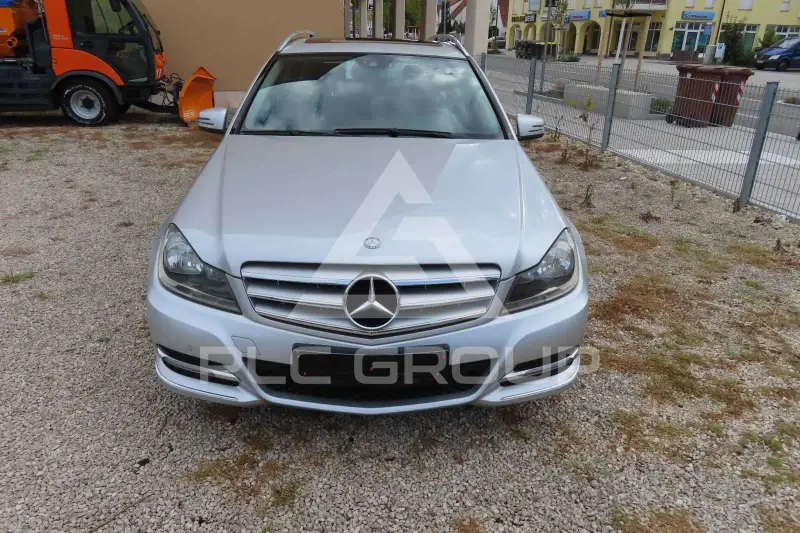 2011 Mercedes Benz C 220