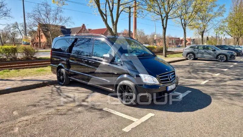 2011 Mercedes Benz Viano