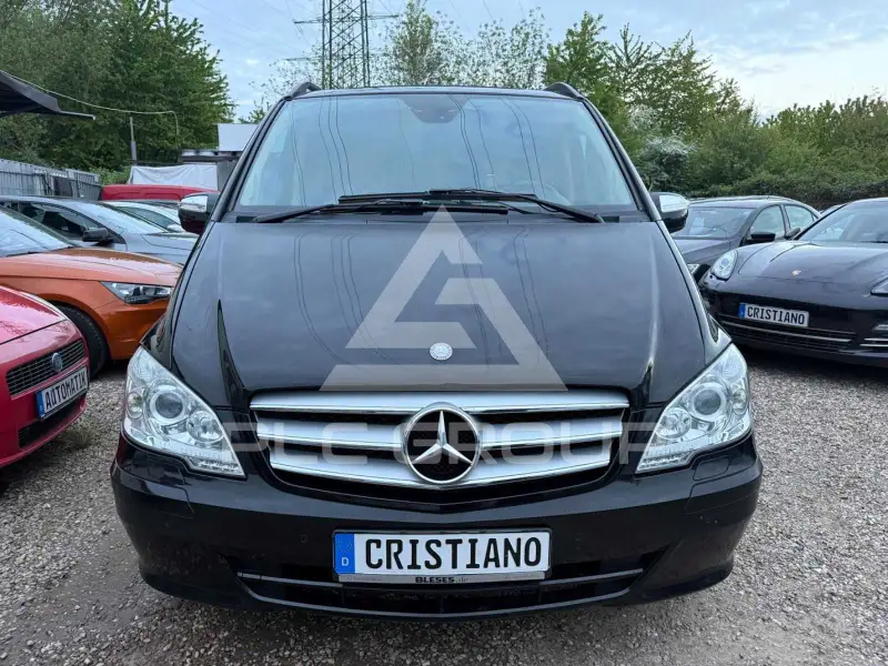 2011 Mercedes Benz Viano