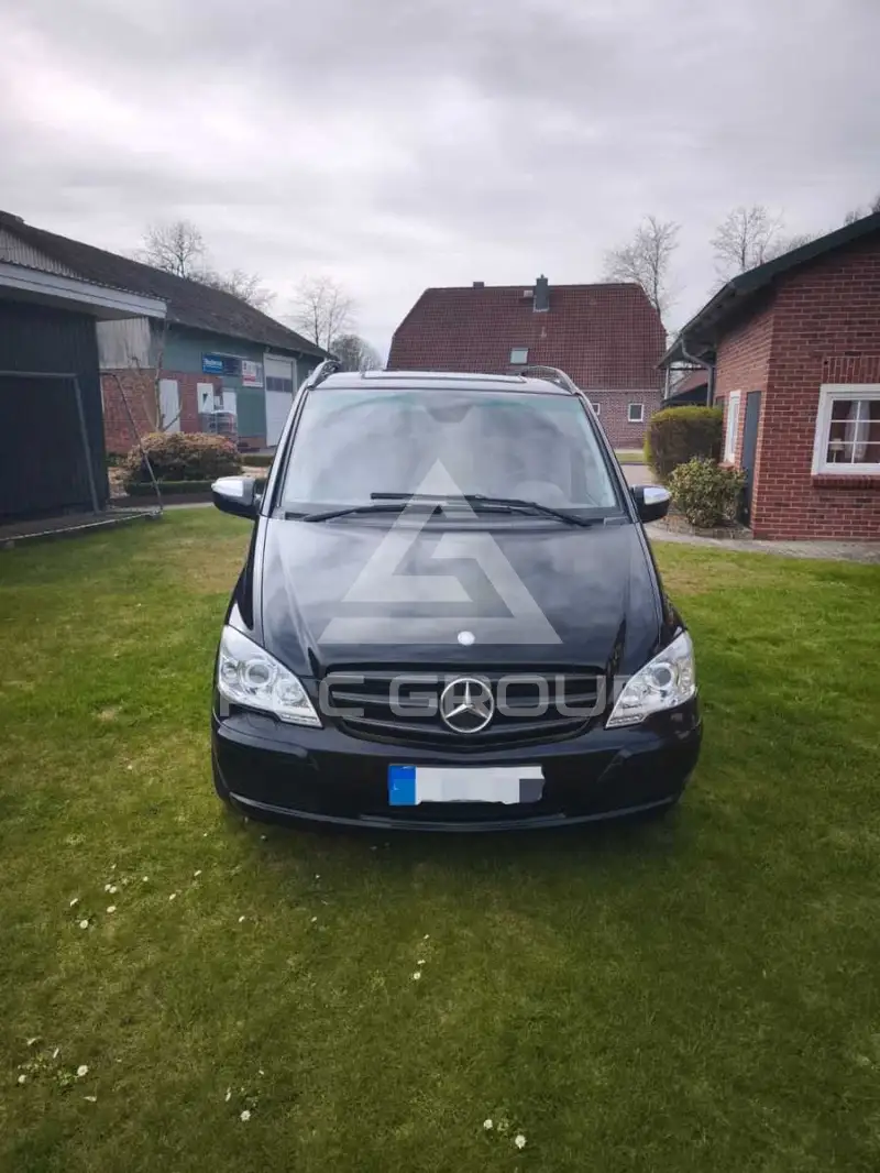 2011 Mercedes Benz Viano