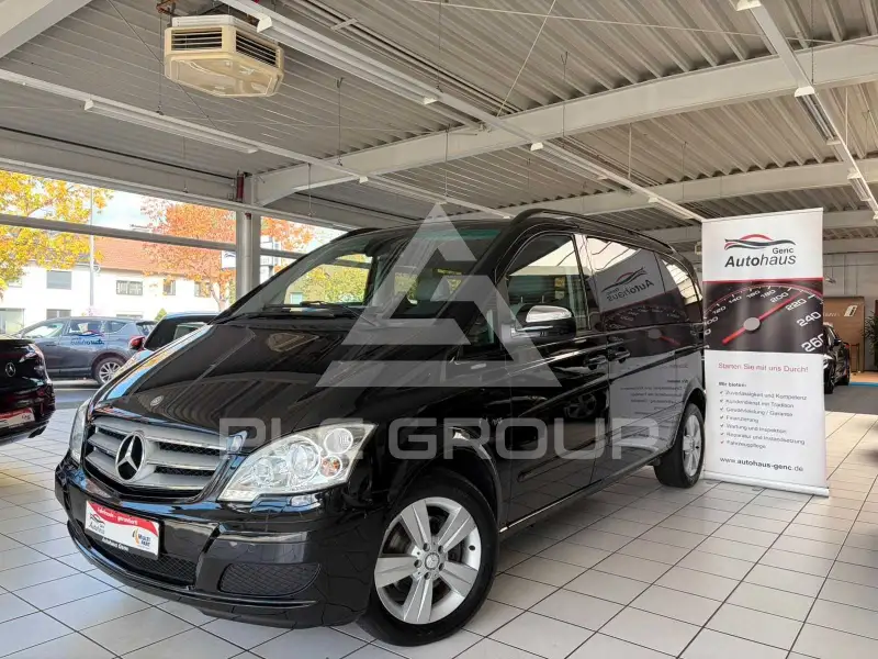 2011 Mercedes Benz Viano