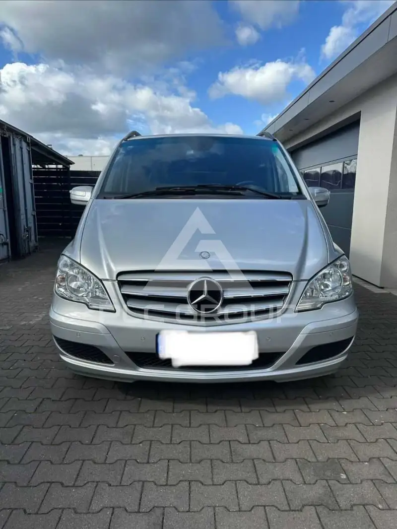 2011 Mercedes Benz Viano