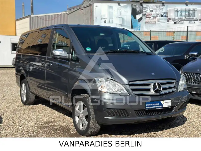 2011 Mercedes Benz Viano