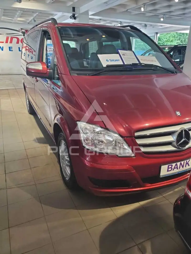 2011 Mercedes Benz Viano