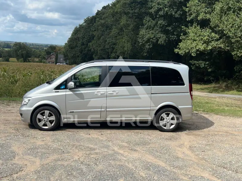 2011 Mercedes Benz Viano