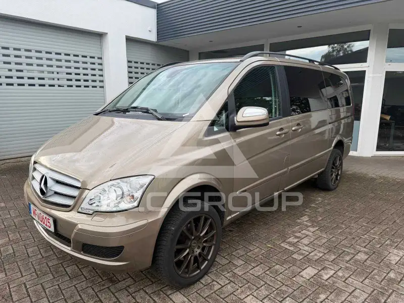 2011 Mercedes Benz Viano