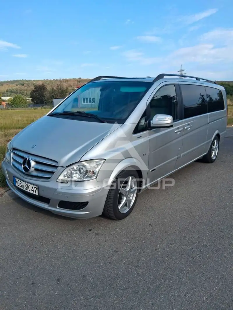 2011 Mercedes Benz Viano