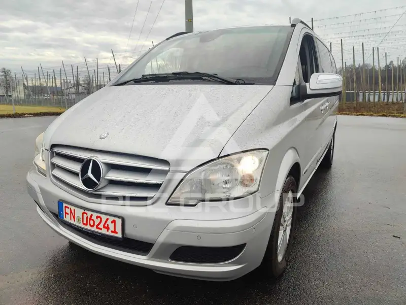 2011 Mercedes Benz Viano