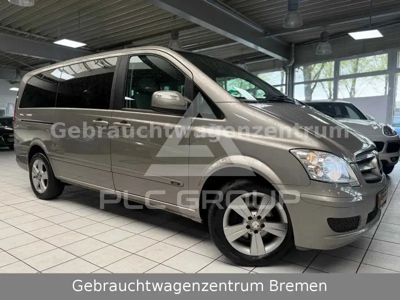 2011 Mercedes Benz Viano