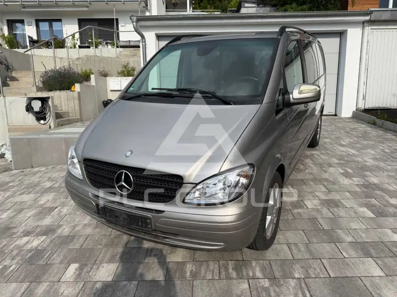 2011 Mercedes Benz Viano