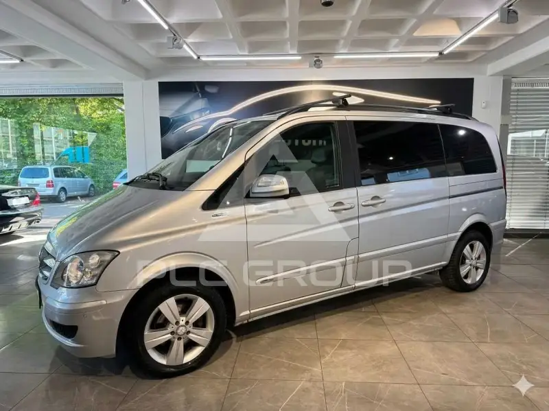 2011 Mercedes Benz Viano