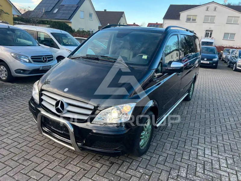 2011 Mercedes Benz Viano
