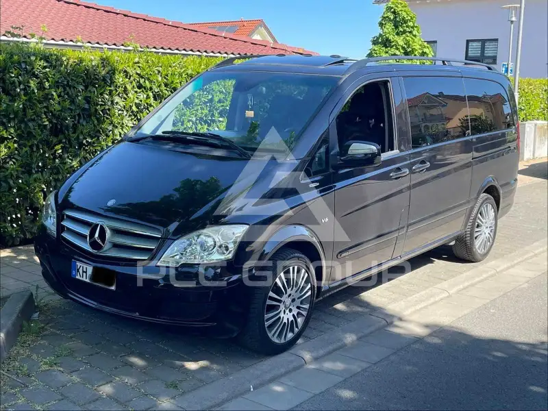 2011 Mercedes Benz Viano