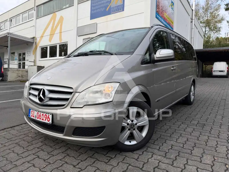 2011 Mercedes Benz Viano