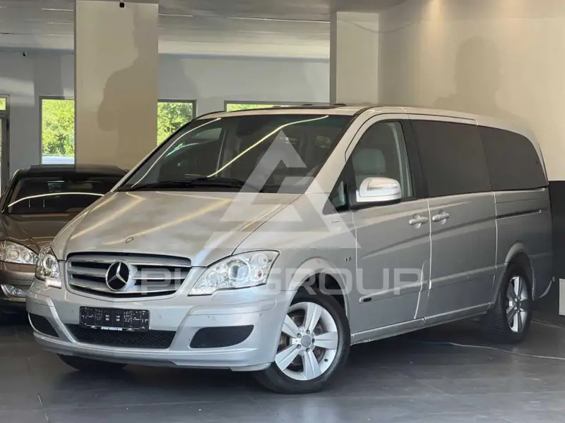2011 Mercedes Benz Viano
