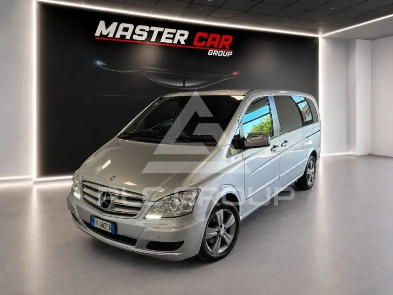 2011 Mercedes Benz Viano