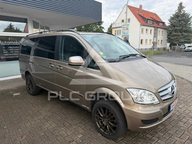 2011 Mercedes Benz Viano