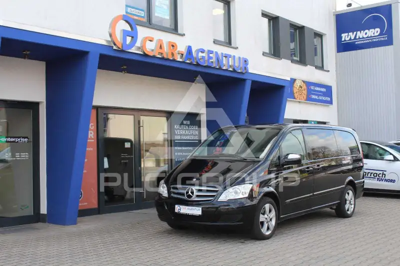 2011 Mercedes Benz Viano
