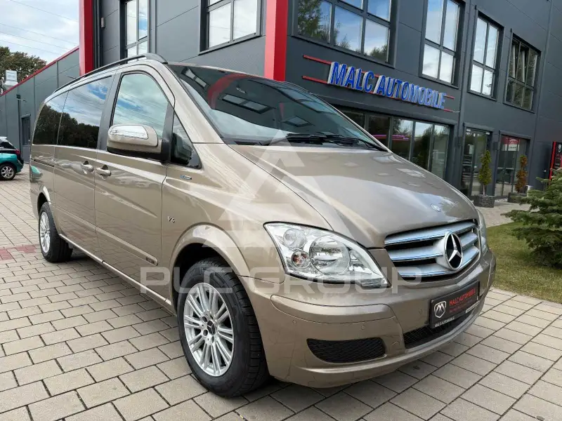 2011 Mercedes Benz Viano