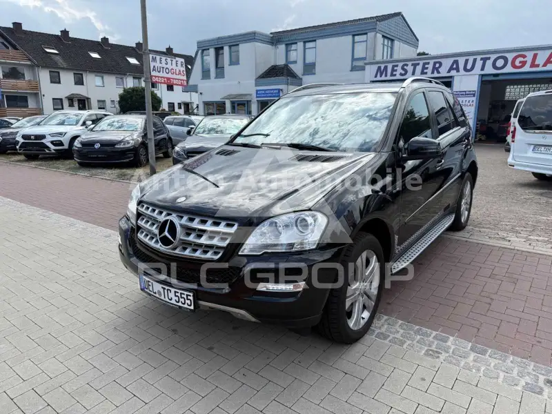 2011 Mercedes Benz ML 300