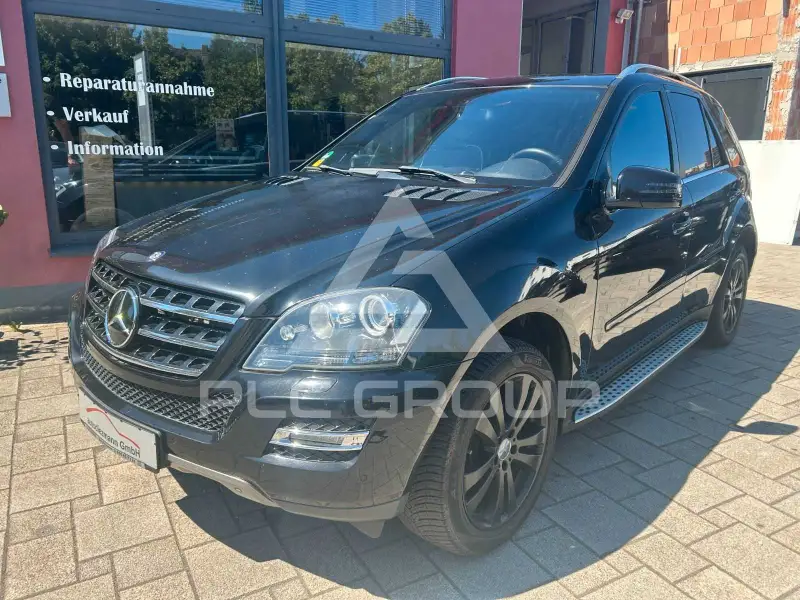 2011 Mercedes Benz ML 300