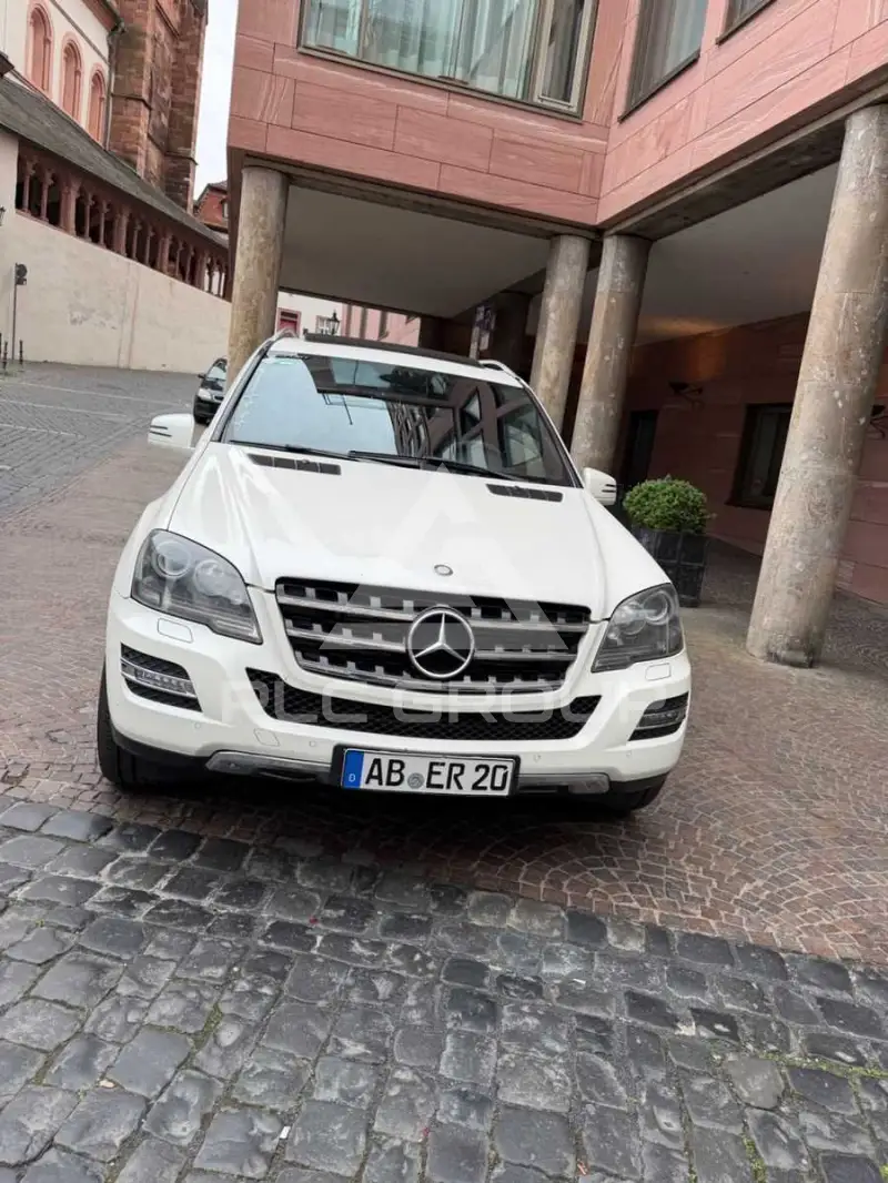 2011 Mercedes Benz ML 300