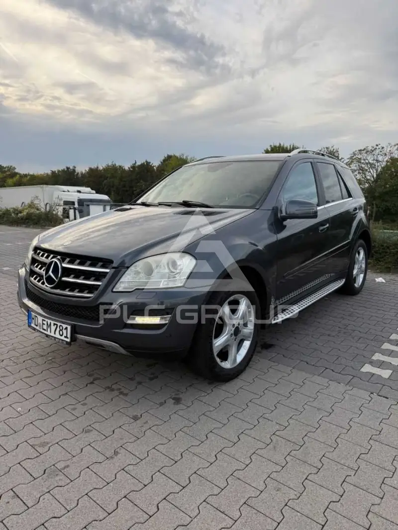2011 Mercedes Benz ML 300