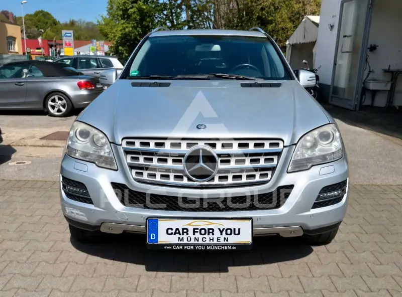 2011 Mercedes Benz ML 300
