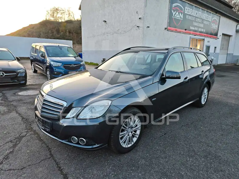 2011 Mercedes Benz E 200