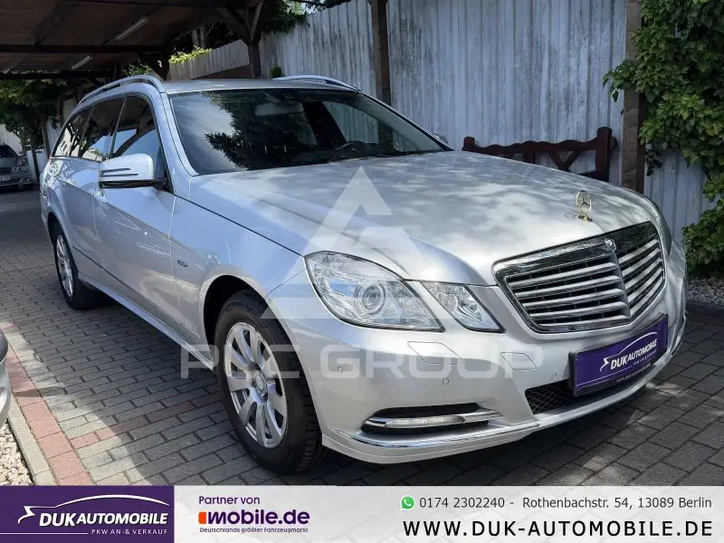 2011 Mercedes Benz E 200