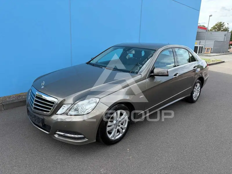 2011 Mercedes Benz E 200