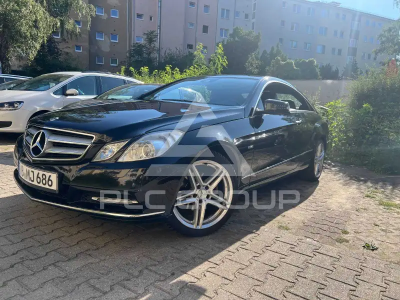 2011 Mercedes Benz E 200
