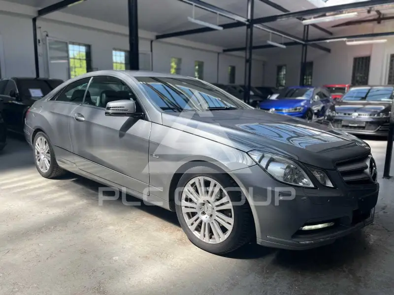 2011 Mercedes Benz E 200