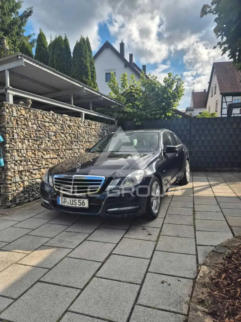 2011 Mercedes Benz E 200