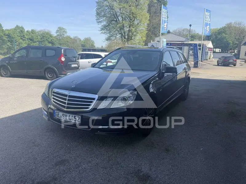 2011 Mercedes Benz E 200